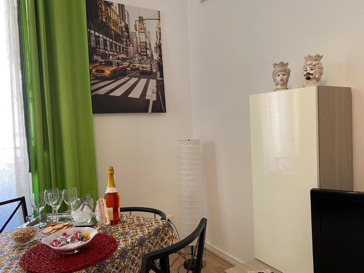 シラクーサLa Casa Di Roアパートメント エクステリア 写真